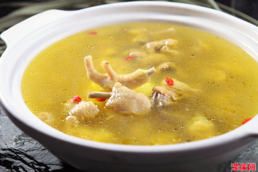 炖鸡汤的正确方法和步骤，教你做原汁原味的炖鸡汤