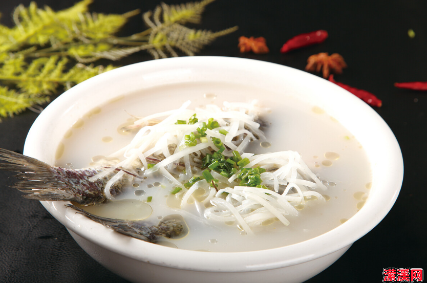 鲫鱼萝卜汤的做法大全，味美鲫鱼萝卜丝汤你吃过吗？