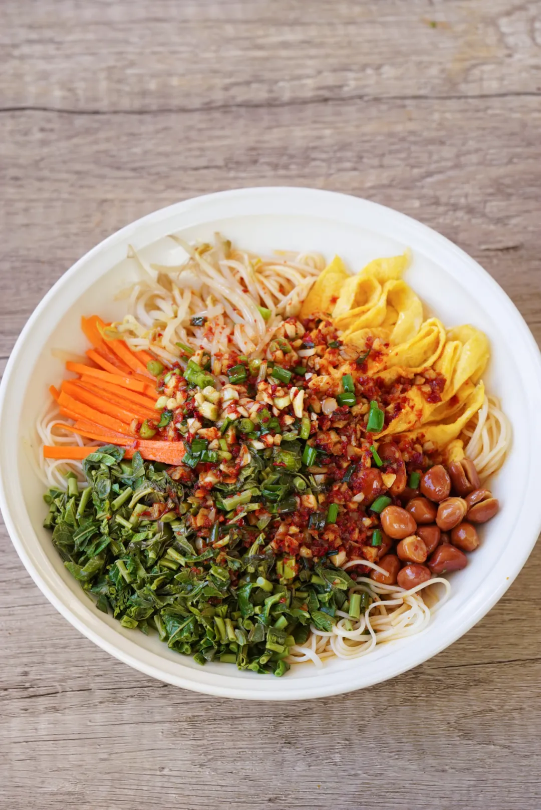 详细阅读:一半人爱到疯狂,另一半人碰都不碰。 一半人爱到疯狂,另一半人碰都不碰。