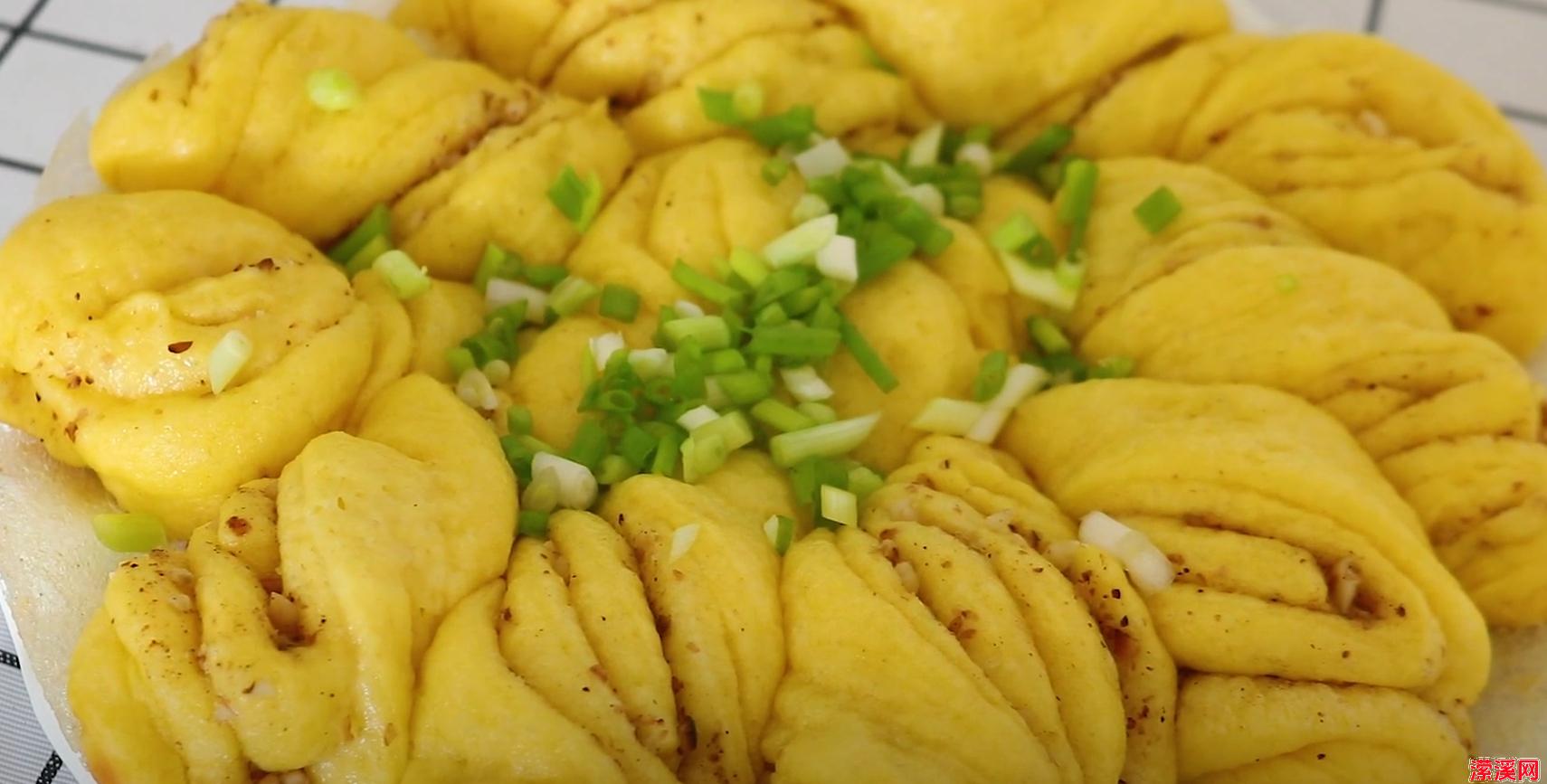详细阅读:玉米面加2个鸡蛋,教你一个懒人新吃法,一抻一拧,出锅金黄焦脆,香味扑鼻,馋坏一家人 玉米面加2个鸡蛋,教你一个懒人新吃法,一抻一拧,出锅金黄焦脆,香味扑鼻,馋坏一家人