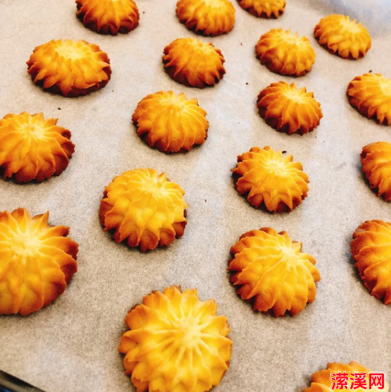 奶油曲奇饼干的做法，用了6年的私房曲奇方法分享给你