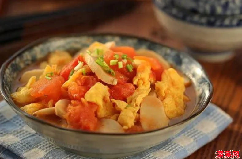 番茄杏鲍菇炒鸡蛋，营养丰富容易掌握