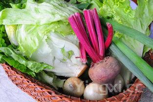 黄桃罐头的正确做法,黄桃罐头一般煮几分钟