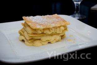 最简单的玫瑰花饼做法,多吃这道玫瑰酥饼酥的掉渣