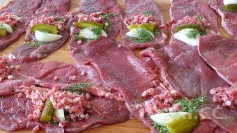 吃猪肉时,白酒是最佳搭配?这背后的饮食门道你知道吗