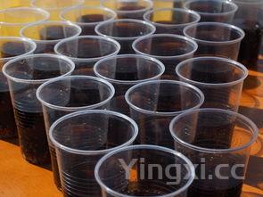 白酒中能否加酒糟?探讨白酒与酒糟添加的关联