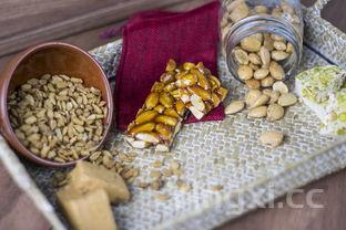 炸糖糕怎么做又软又好吃，炸糖糕怎样又脆又软