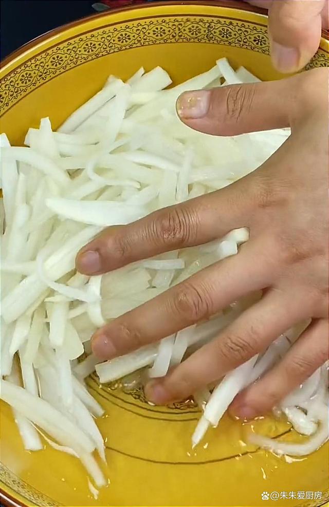 萝卜腌制方法脆爽甜视频,萝卜的腌制方法大全脆爽